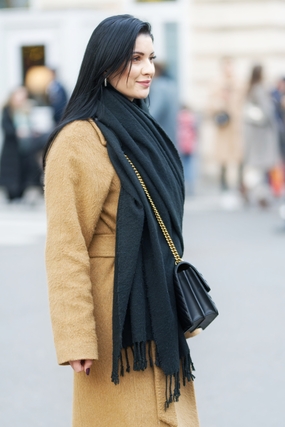 冬季欧美街头时尚街拍美女图片